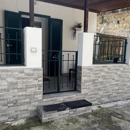 B&B Casa Vacanze Nonna Clara Νάπολη Εξωτερικό φωτογραφία